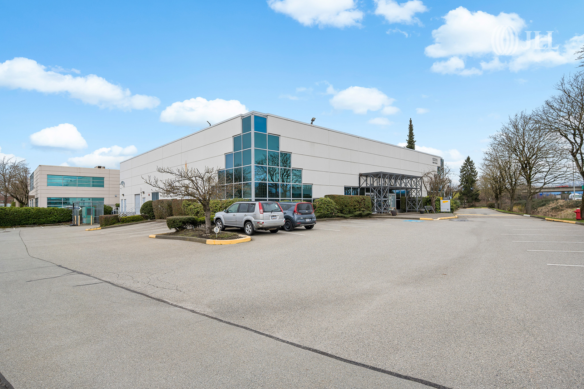 13211 Delf Place, Richmond, BC exterior